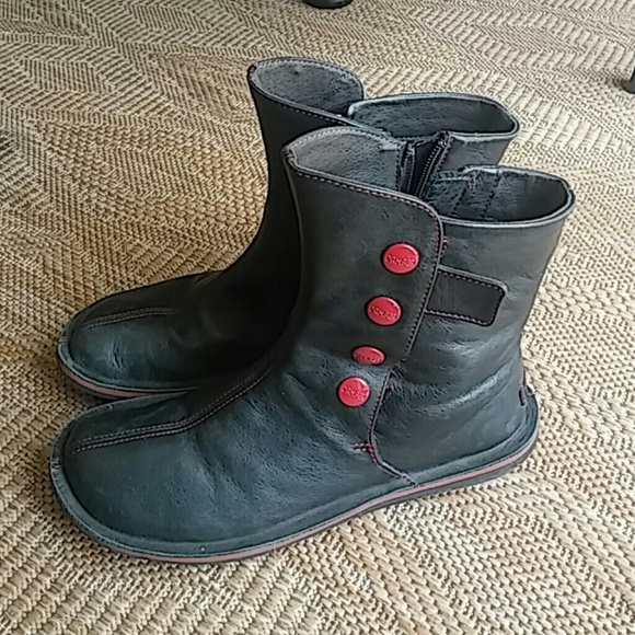 camper beetle ankle boots
